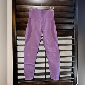 Hardly worn NVGTN contour leggings